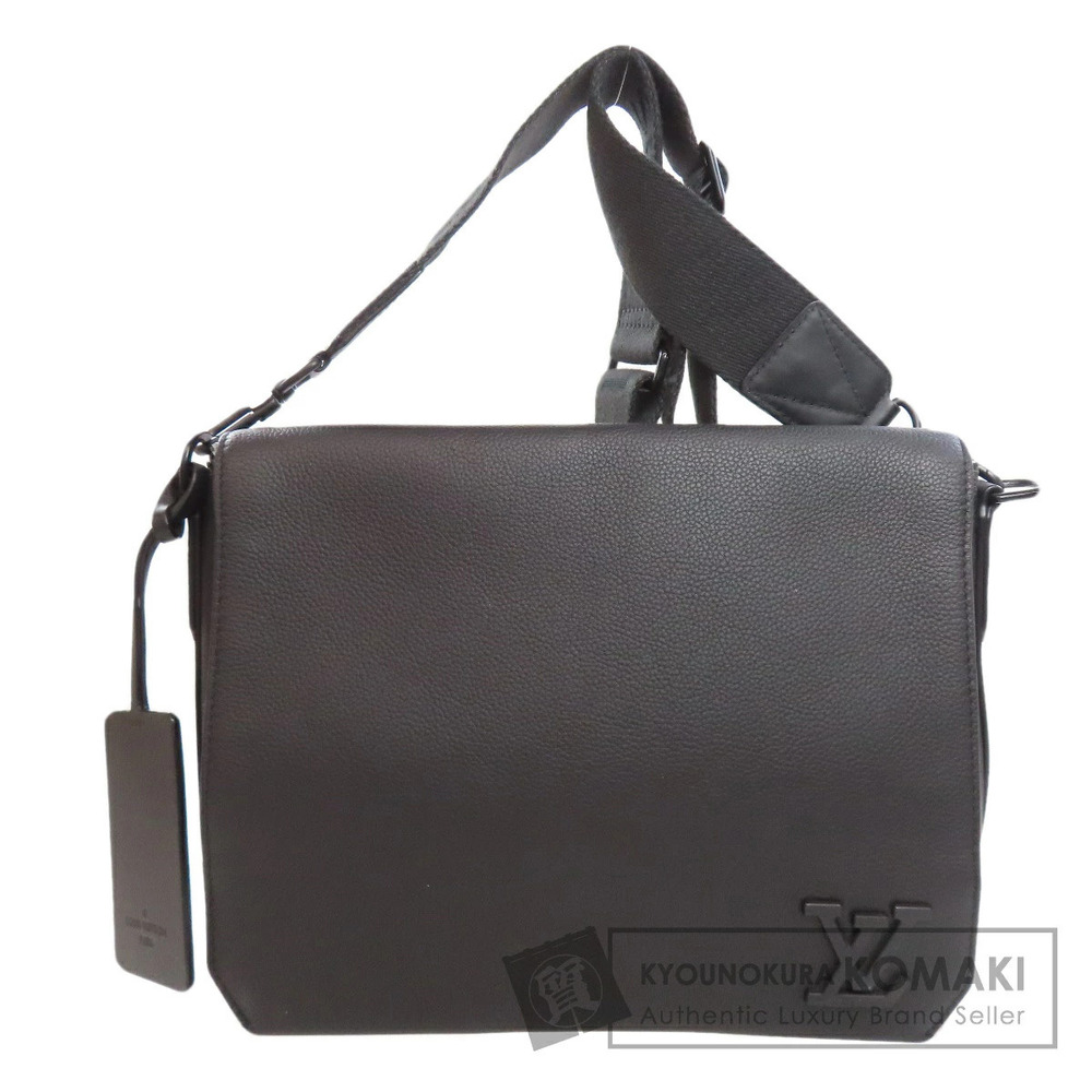 Louis Vuitton Takeoff Messenger Shoulder Bag Calfskin